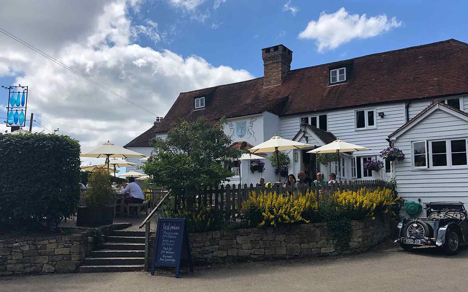 BOTTLE HOUSE INN