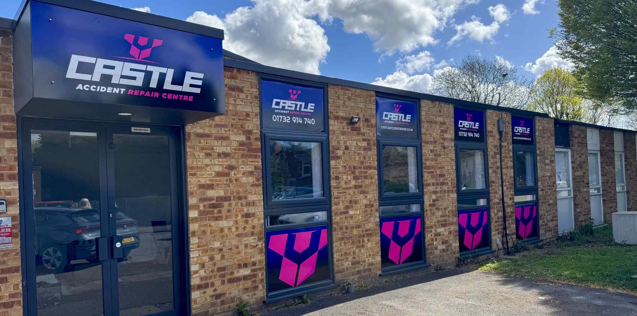 CASTLE ACCIDENT REPAIR CENTRE
