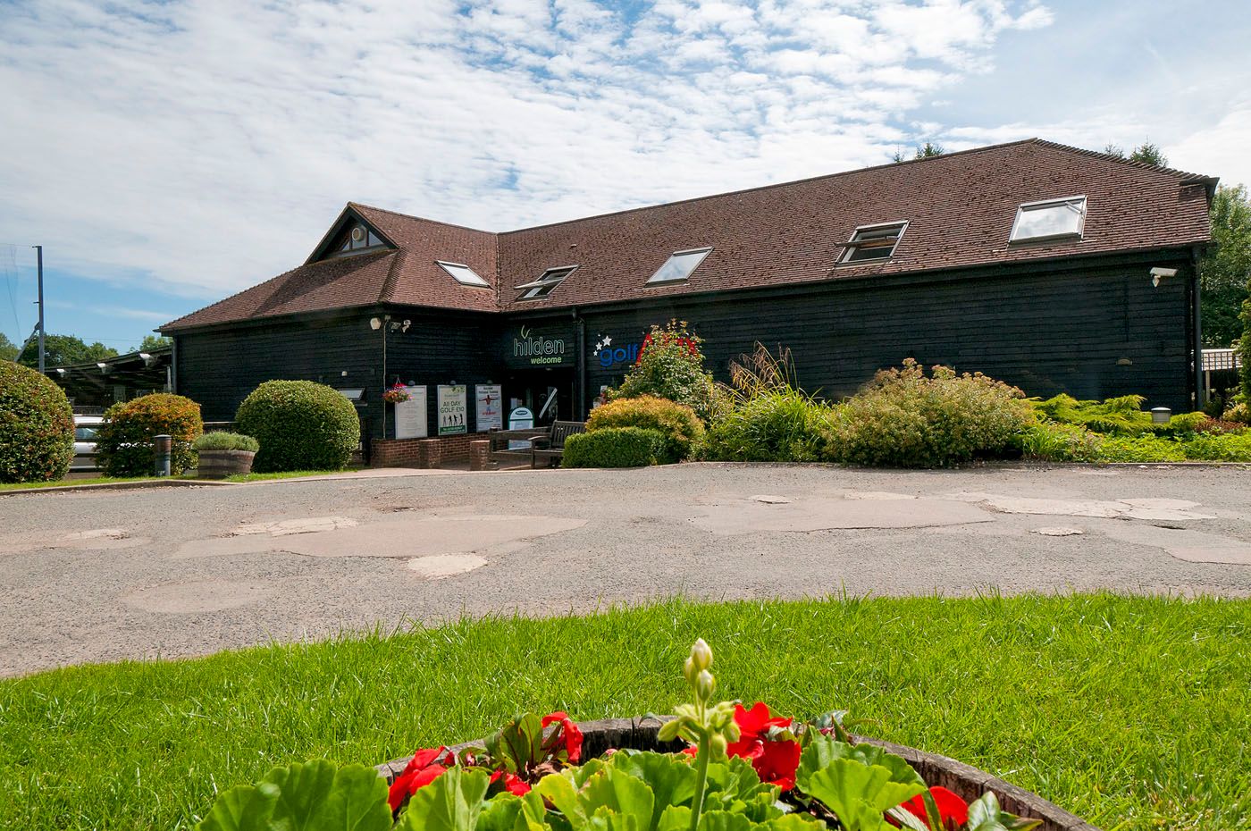 HILDEN PARK GOLF RANGE & GYM