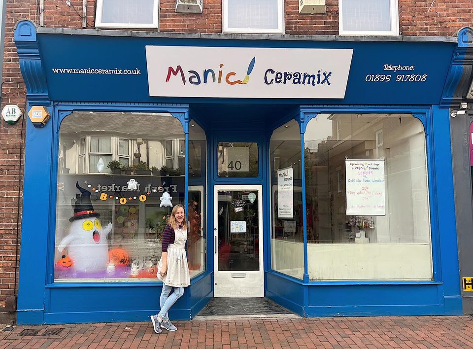 Member evening at Manic Ceramix